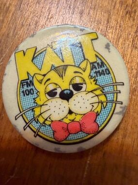 Vintage OKC KATT Radio Station pin from the 1980’s.